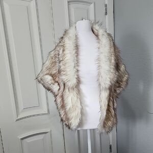 Neutral Faux Fur Capelet Shrug in Cream and Brown
